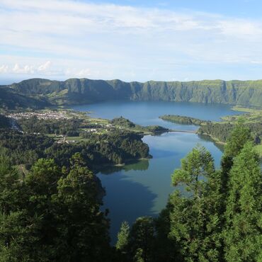 azores sao miguel nature sete cidades